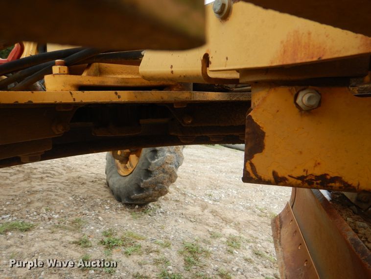 image for item DI2303 1998 John Deere 670CH motor grader