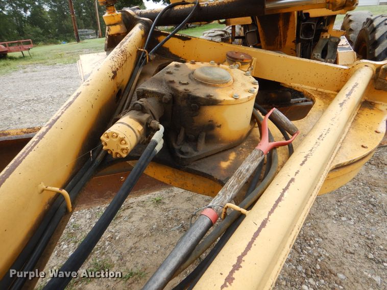 image for item DI2303 1998 John Deere 670CH motor grader