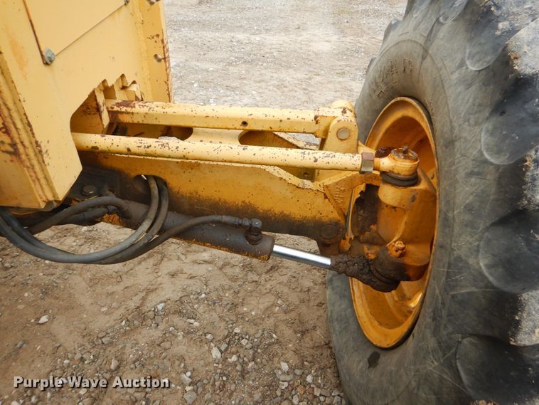 image for item DI2303 1998 John Deere 670CH motor grader