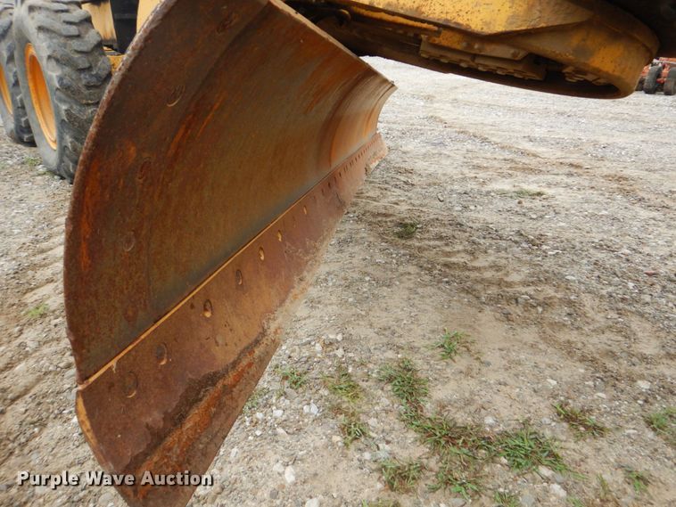 image for item DI2303 1998 John Deere 670CH motor grader