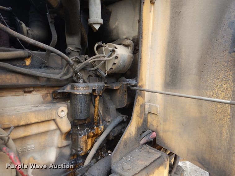 image for item DI2303 1998 John Deere 670CH motor grader