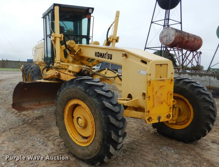 image for item DI2304 2002 Komatsu GD650A motor grader