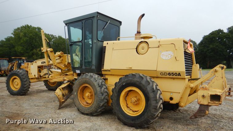 image for item DI2304 2002 Komatsu GD650A motor grader