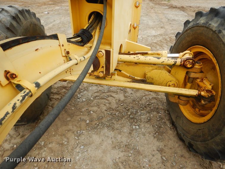 image for item DI2304 2002 Komatsu GD650A motor grader