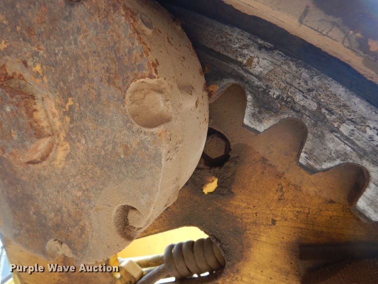 image for item DI2304 2002 Komatsu GD650A motor grader