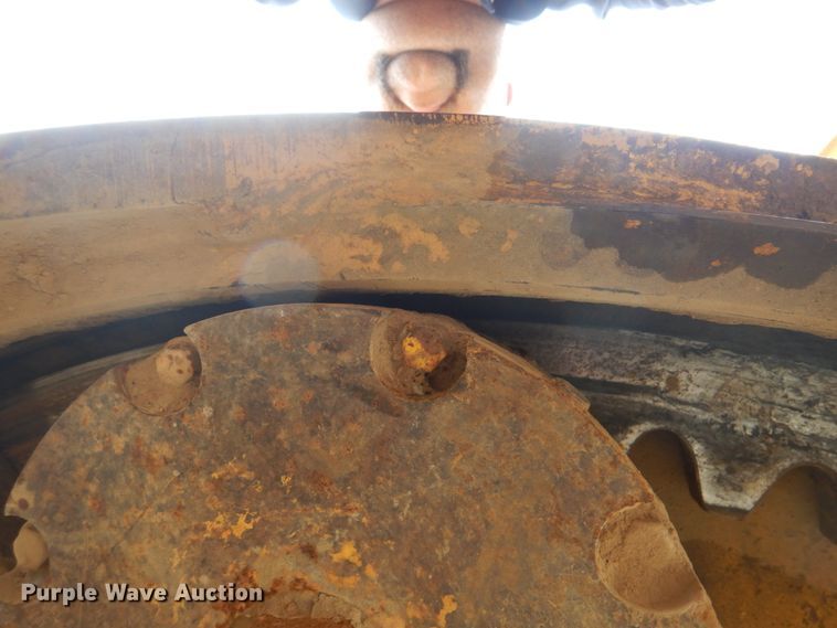 image for item DI2304 2002 Komatsu GD650A motor grader