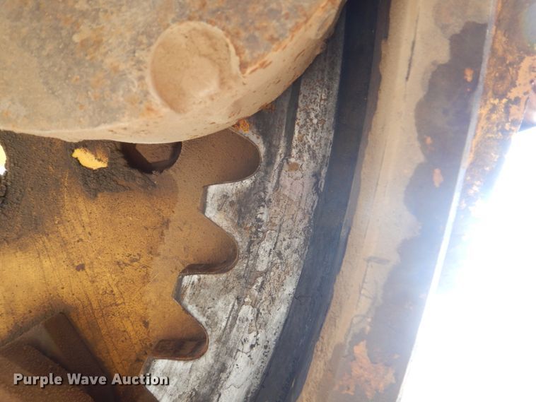 image for item DI2304 2002 Komatsu GD650A motor grader