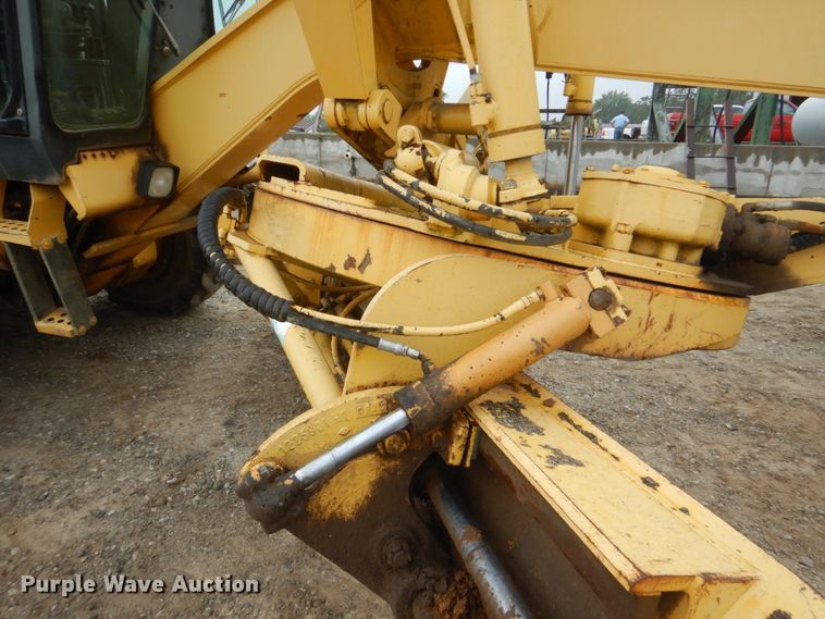 image for item DI2304 2002 Komatsu GD650A motor grader