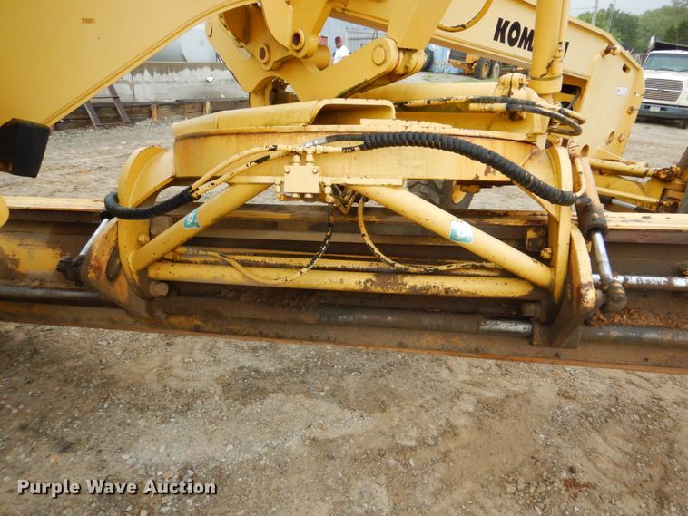 image for item DI2304 2002 Komatsu GD650A motor grader