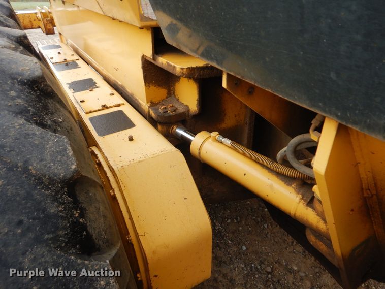 image for item DI2304 2002 Komatsu GD650A motor grader