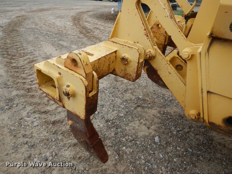 image for item DI2304 2002 Komatsu GD650A motor grader