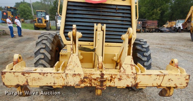 image for item DI2304 2002 Komatsu GD650A motor grader