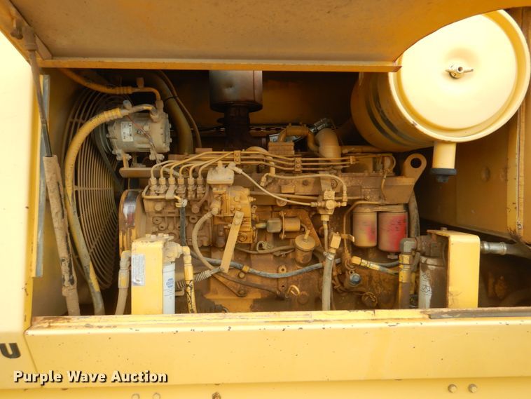 image for item DI2304 2002 Komatsu GD650A motor grader