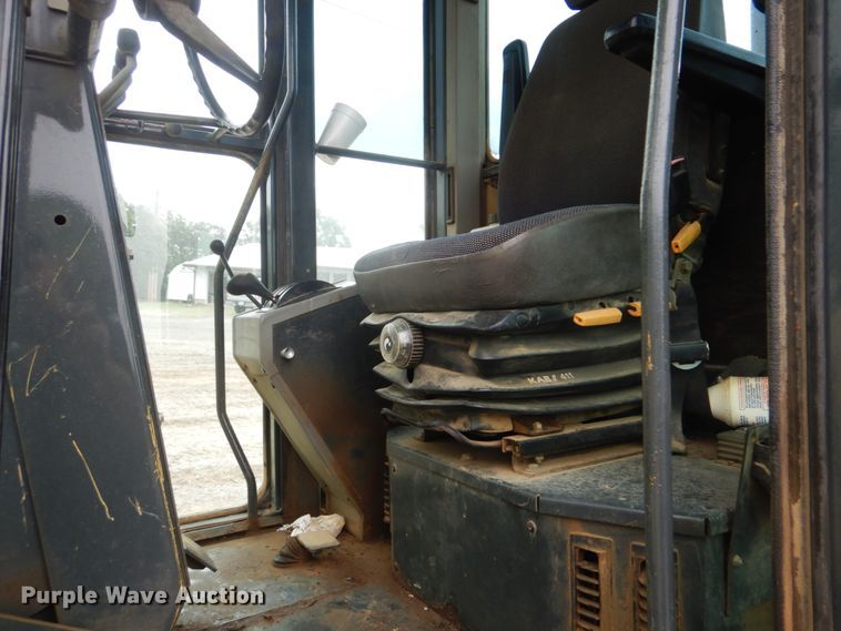 image for item DI2304 2002 Komatsu GD650A motor grader