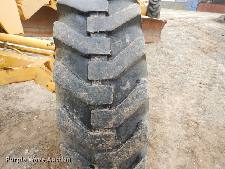 image for item DI2304 2002 Komatsu GD650A motor grader