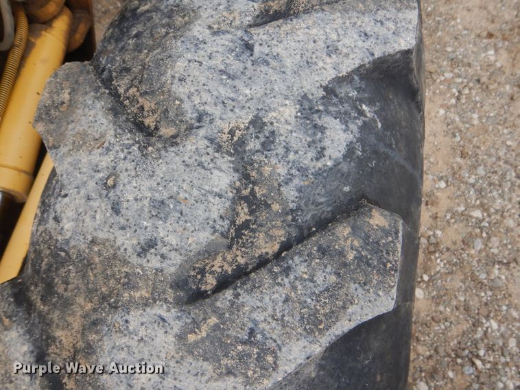 image for item DI2304 2002 Komatsu GD650A motor grader