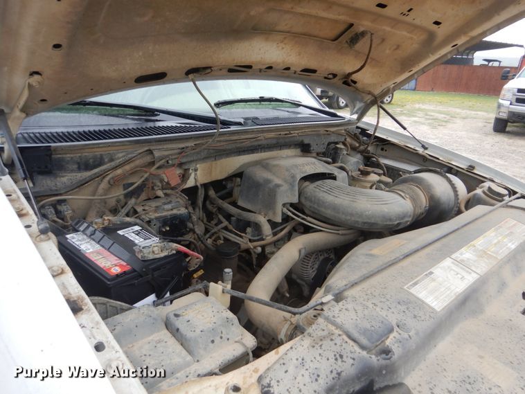 image for item DI2305 2000 Ford F150 XL SuperCab pickup truck