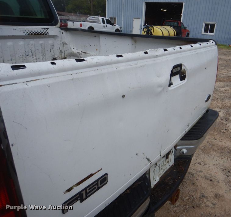 image for item DI2305 2000 Ford F150 XL SuperCab pickup truck