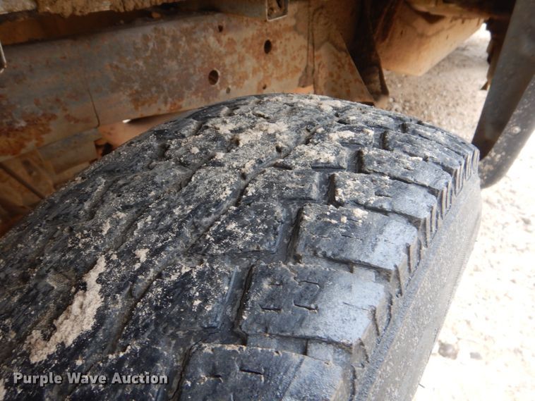 image for item DI2305 2000 Ford F150 XL SuperCab pickup truck