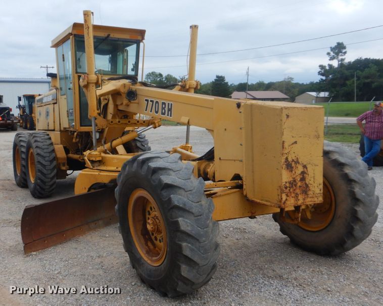 image for item DI2310 1993 John Deere 770BH motor grader