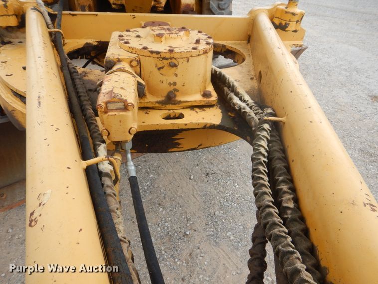 image for item DI2310 1993 John Deere 770BH motor grader