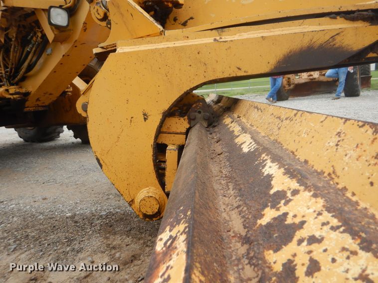 image for item DI2310 1993 John Deere 770BH motor grader