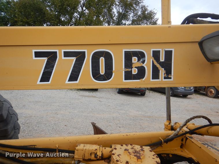 image for item DI2310 1993 John Deere 770BH motor grader