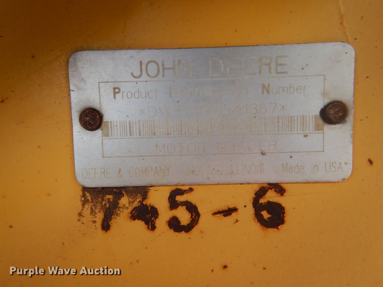 image for item DI2310 1993 John Deere 770BH motor grader