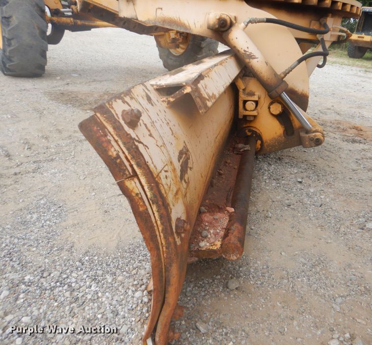 image for item DI2311 2000 Champion 720A VHP motor grader