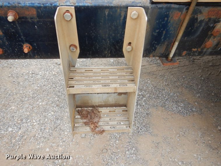 image for item DI2313 1998 Mack RD6883 truck cab and chassis