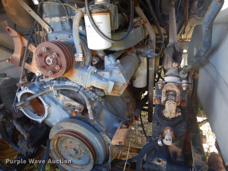 image for item DI2323 1998 Mack RD semi truck