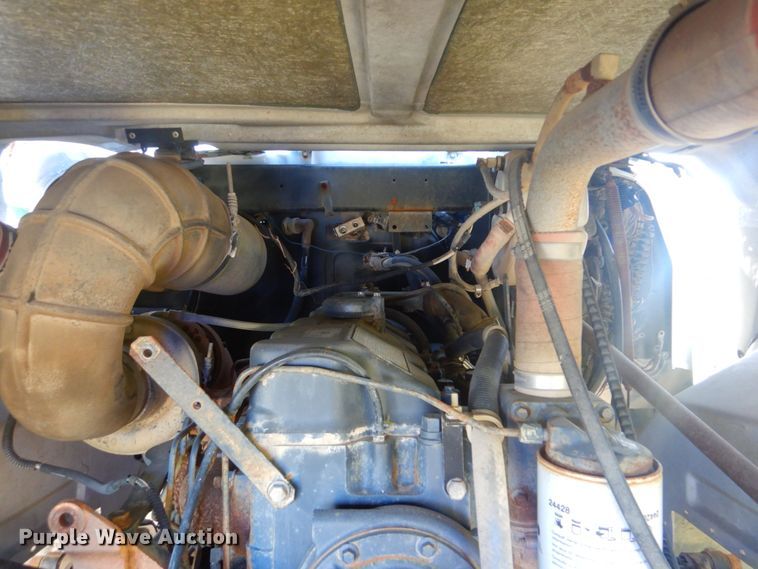 image for item DI2323 1998 Mack RD semi truck