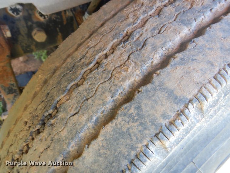 image for item DI2323 1998 Mack RD semi truck