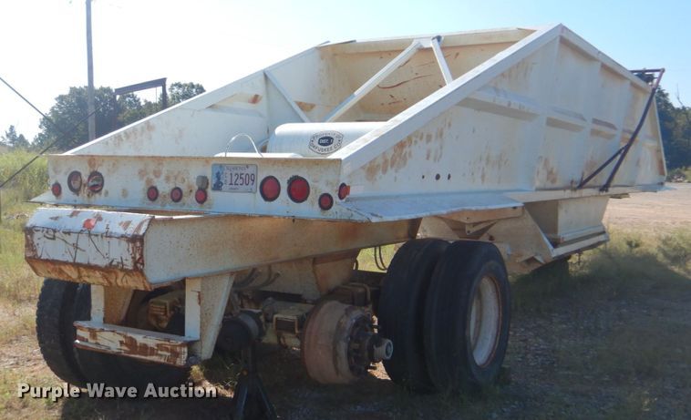 image for item DI2324 1999 Trail Blazer 5400 bottom dump trailer