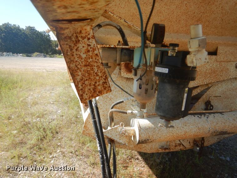 image for item DI2324 1999 Trail Blazer 5400 bottom dump trailer