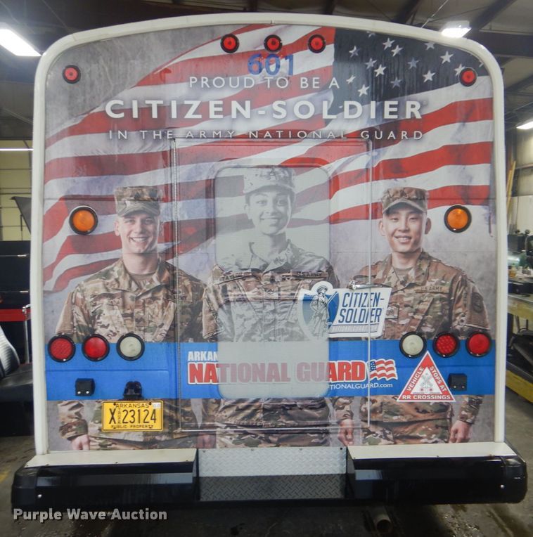 image for item DI2333 2009 Ford E450 shuttle bus