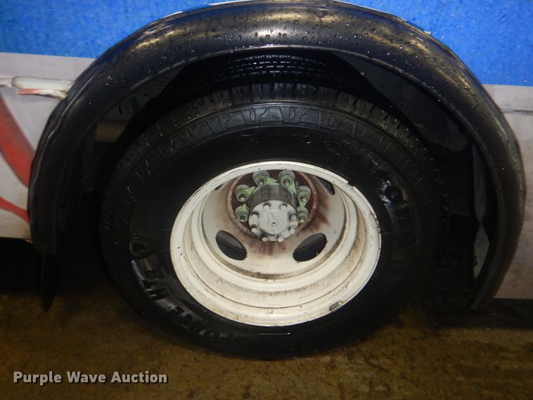 image for item DI2333 2009 Ford E450 shuttle bus