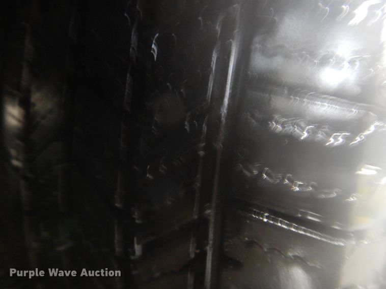 image for item DI2333 2009 Ford E450 shuttle bus