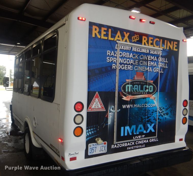 image for item DI2335 2010 Ford E450 Super Duty shuttle bus