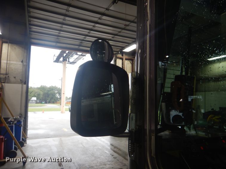 image for item DI2341 1997 Gillig C20D102N4 coach bus