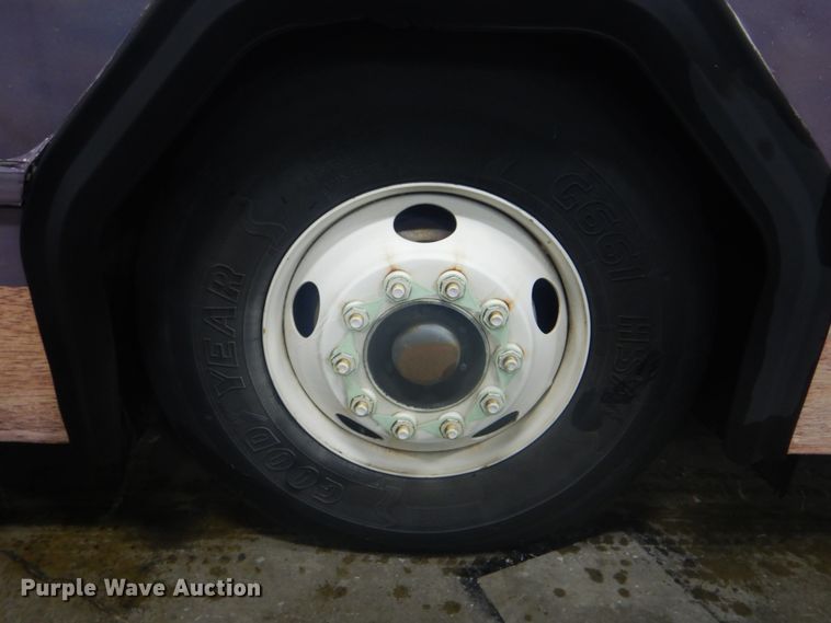 image for item DI2341 1997 Gillig C20D102N4 coach bus