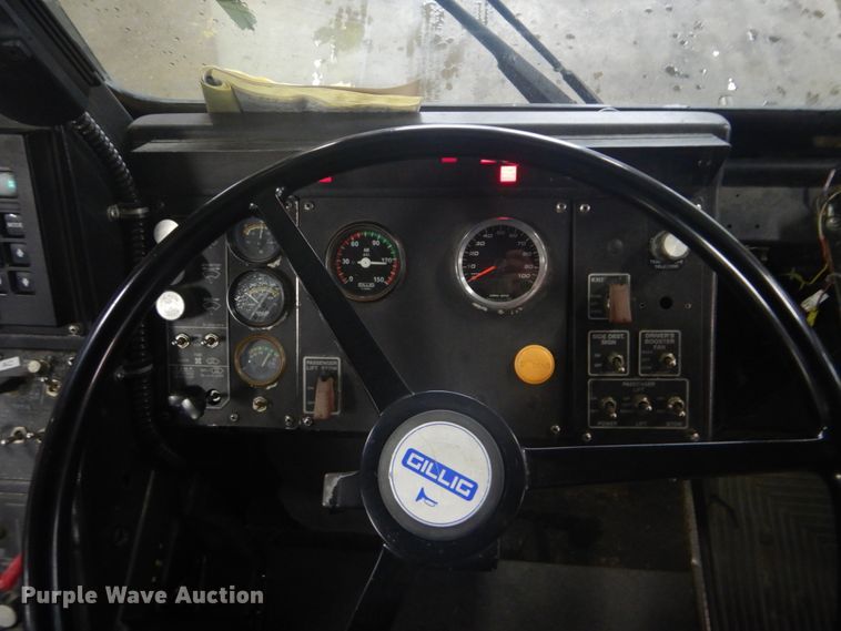 image for item DI2341 1997 Gillig C20D102N4 coach bus