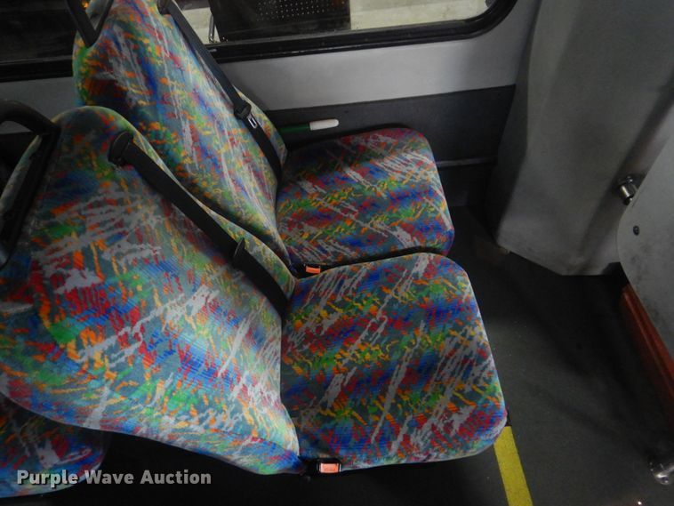 image for item DI2342 2011 Ford Econoline E450 Super Duty shuttle bus