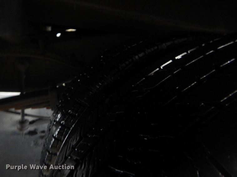 image for item DI2342 2011 Ford Econoline E450 Super Duty shuttle bus