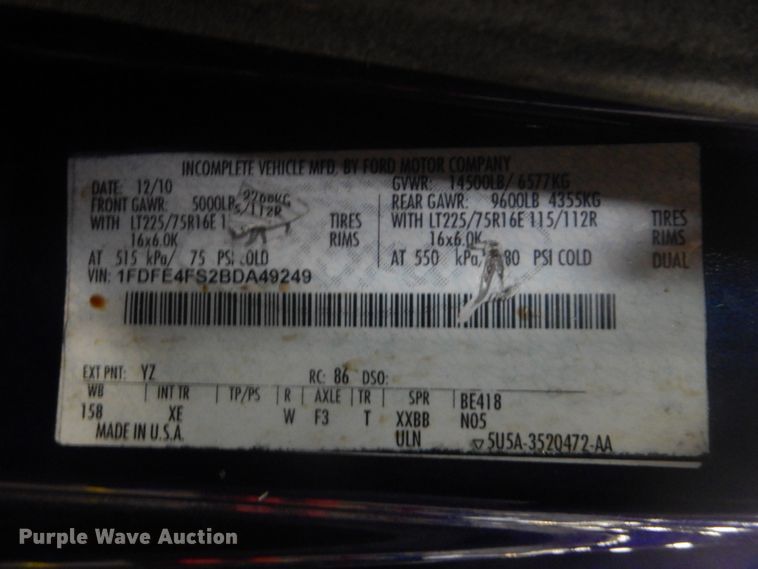 image for item DI2342 2011 Ford Econoline E450 Super Duty shuttle bus