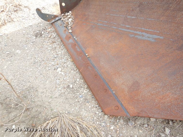 image for item DI2499 John Deere motor grader V-plow