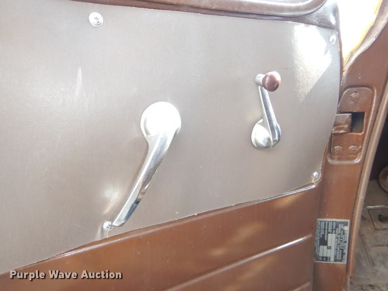 image for item DI2503 1953 GMC dump truck