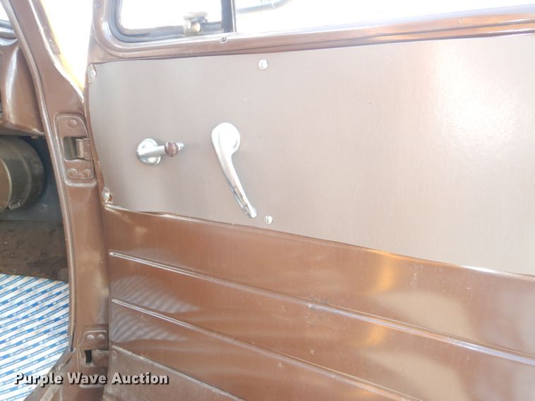 image for item DI2503 1953 GMC dump truck