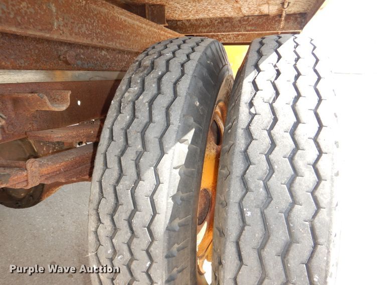 image for item DI2503 1953 GMC dump truck