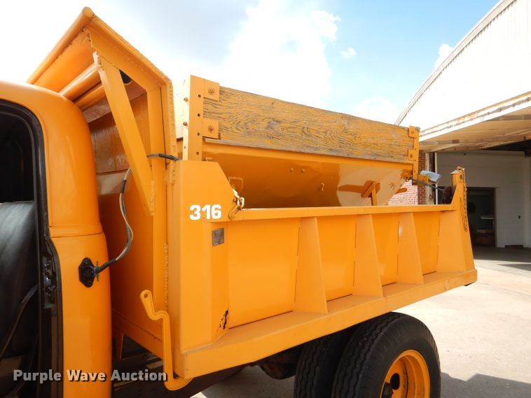 image for item DI2503 1953 GMC dump truck